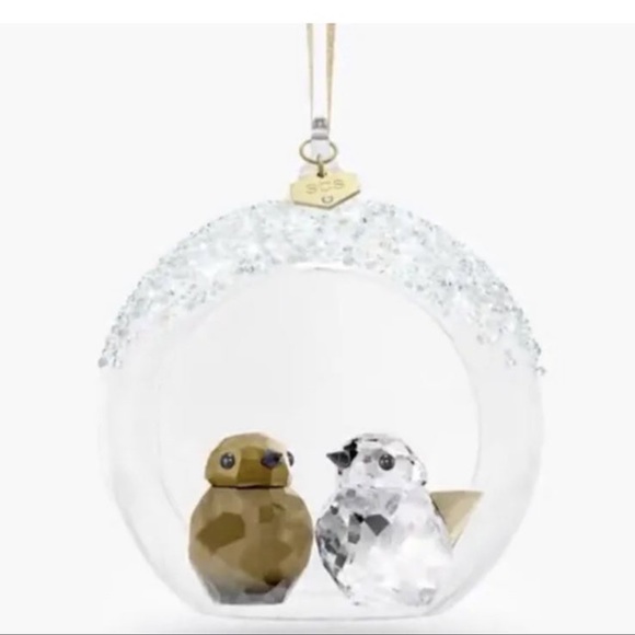 Swarovski Holiday Magic SCS Annual Edition 2022 Crystal Ball Ornament #5628005 - Picture 3 of 6